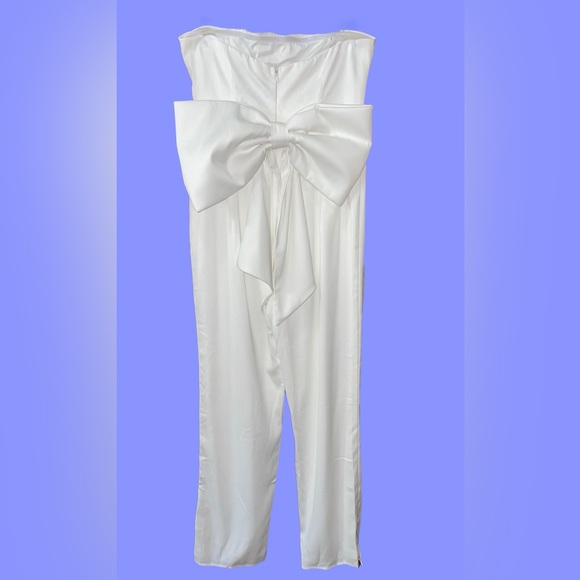 🆕#9 NWOT LULUS Beloved Bliss Ivory Strapless Slim jumpsuit, back Removable Bow. - Picture 8 of 15